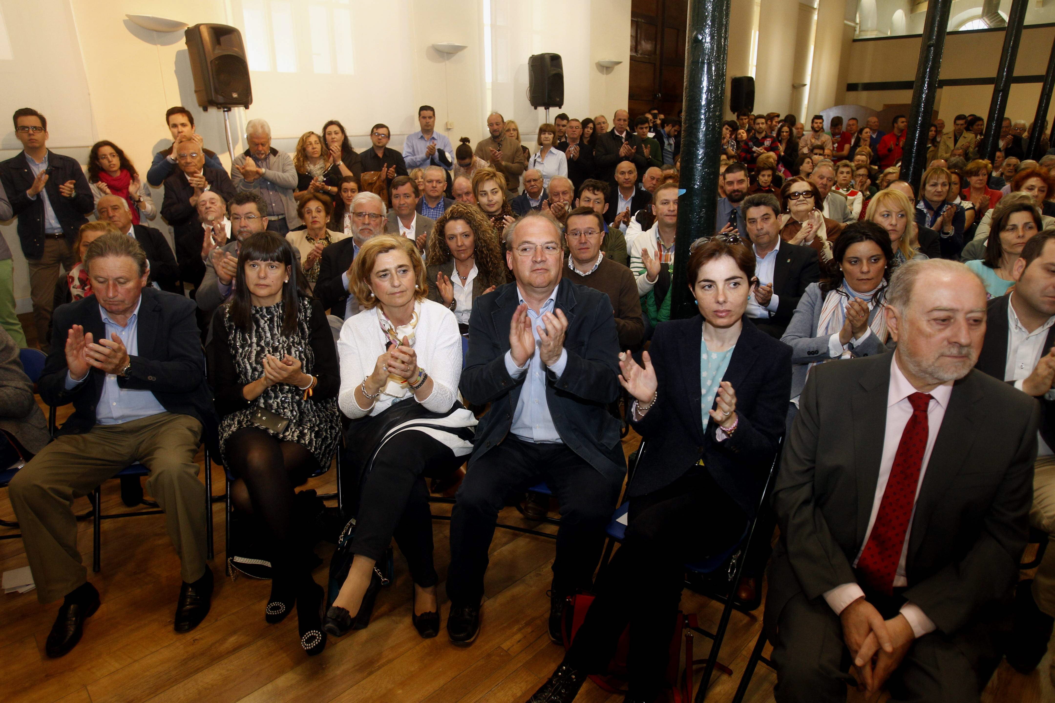 Mitin de Arias Cañete en Oviedo