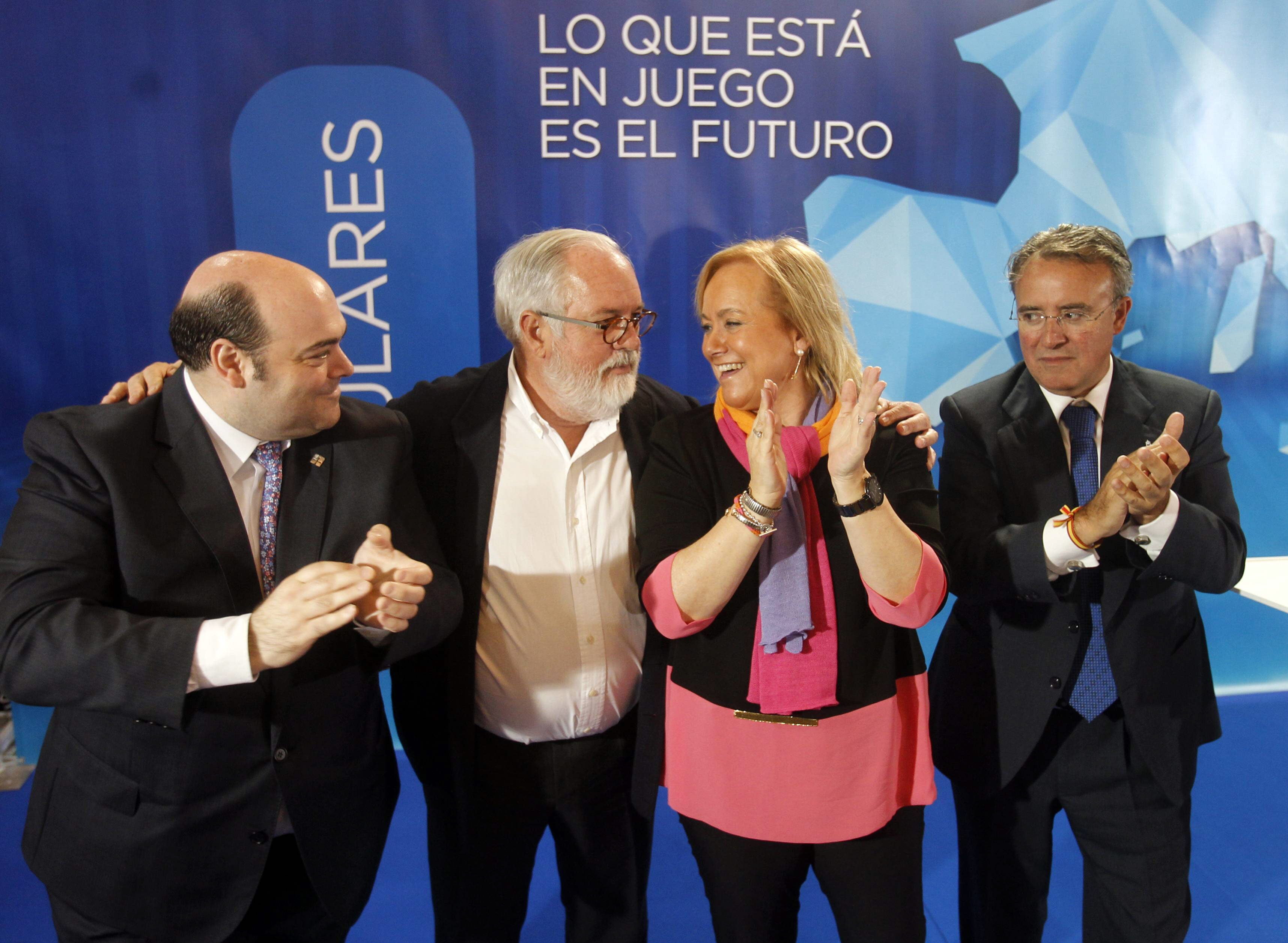 Mitin de Arias Cañete en Oviedo