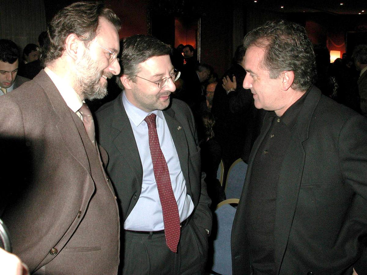 Víctor Manuel, su carrera en imágenes