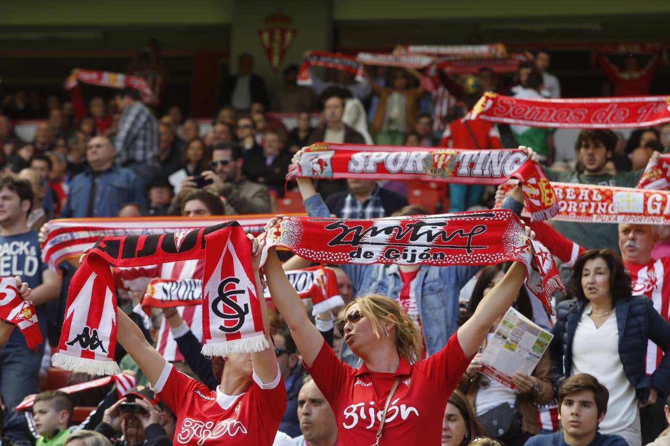 Sporting 1-0 Barcelona B (Galería III)