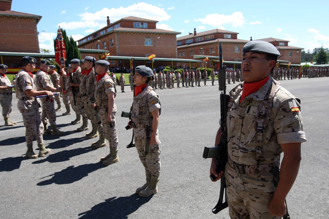 Parada militar en Cabo Noval