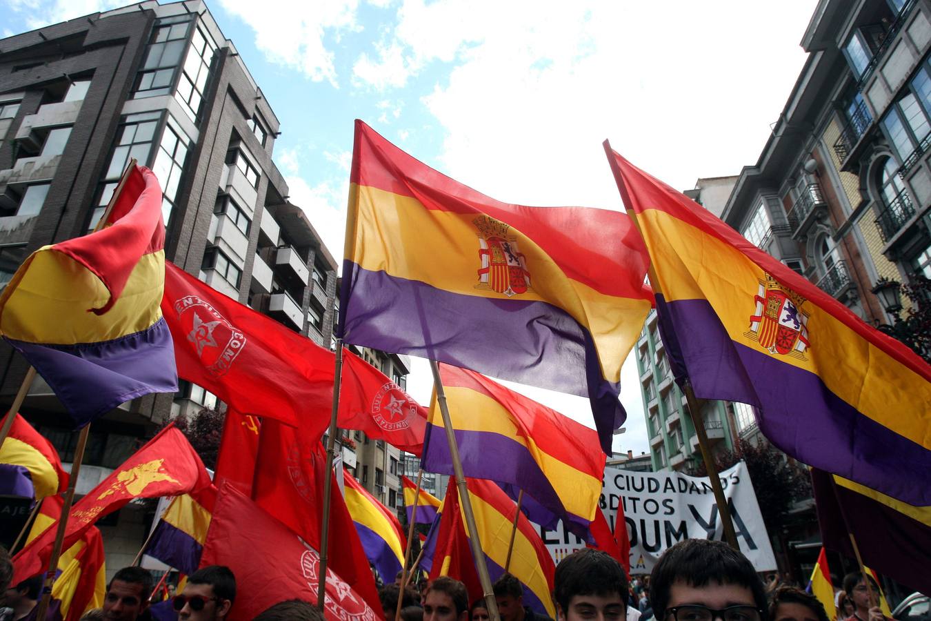 Manifestación por la República en Oviedo