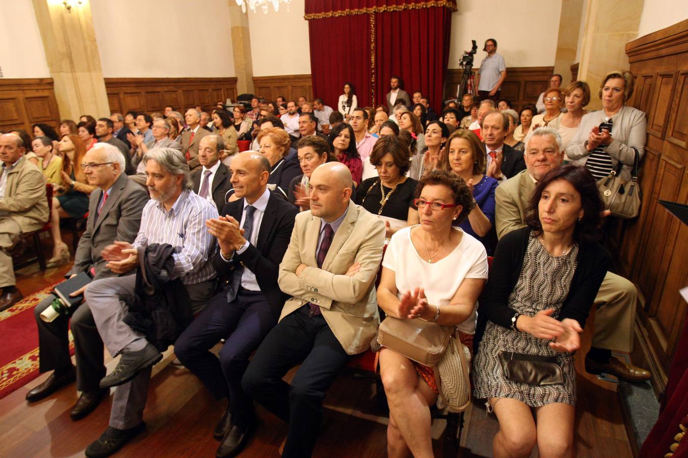 Toma de posesión de los nuevos cargos y entrega de las medallas de oro y plata de la Universidad