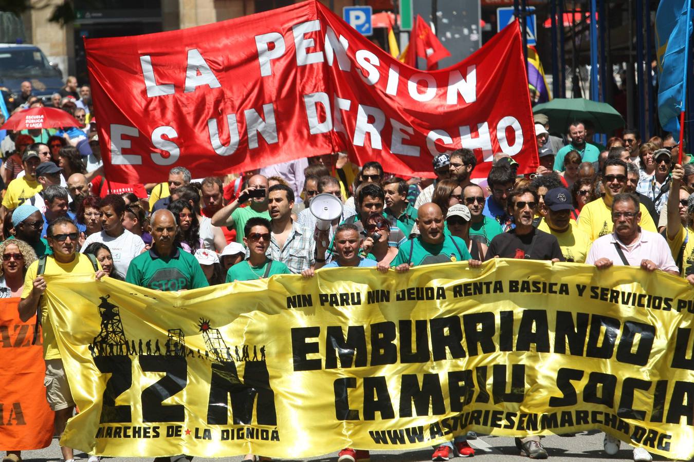 Manifestación por Oviedo contra la crisis y los recortes