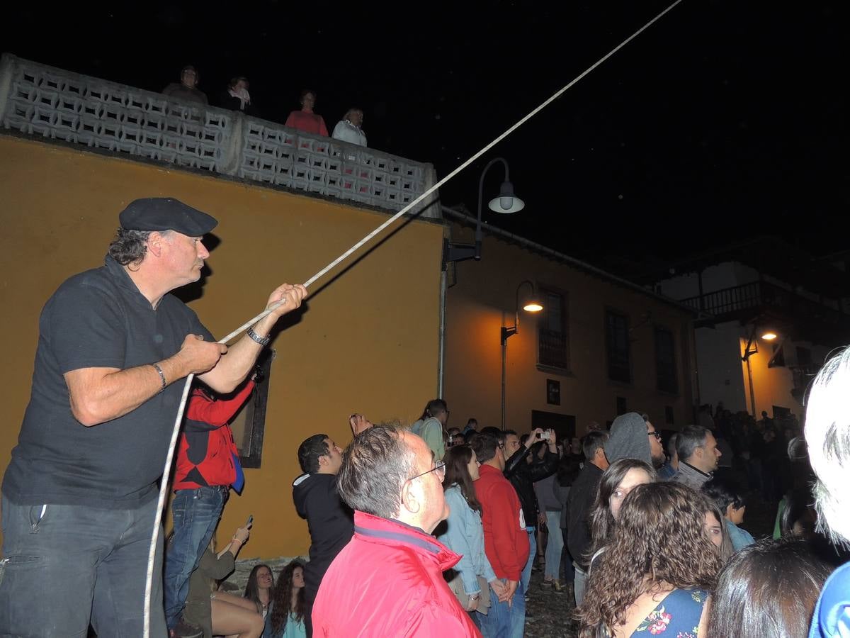 Cangas del Narcea planta el &#039;arbolón&#039;