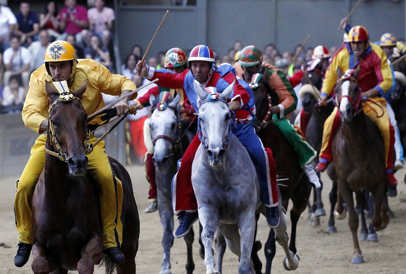 Palio de Siena, una carrera antigua, famosa y peligrosa