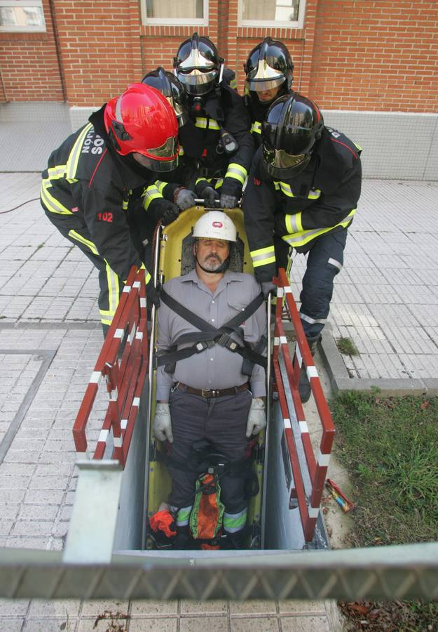 Simulacro de los bomberos en Gijón