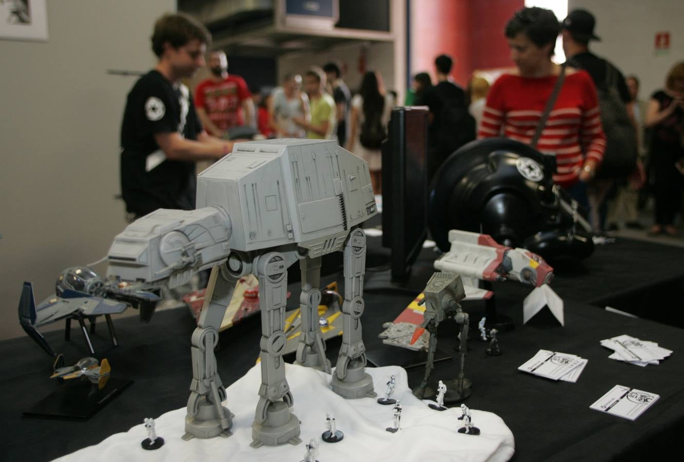 Metrópoli se convierte en la capital del cómic