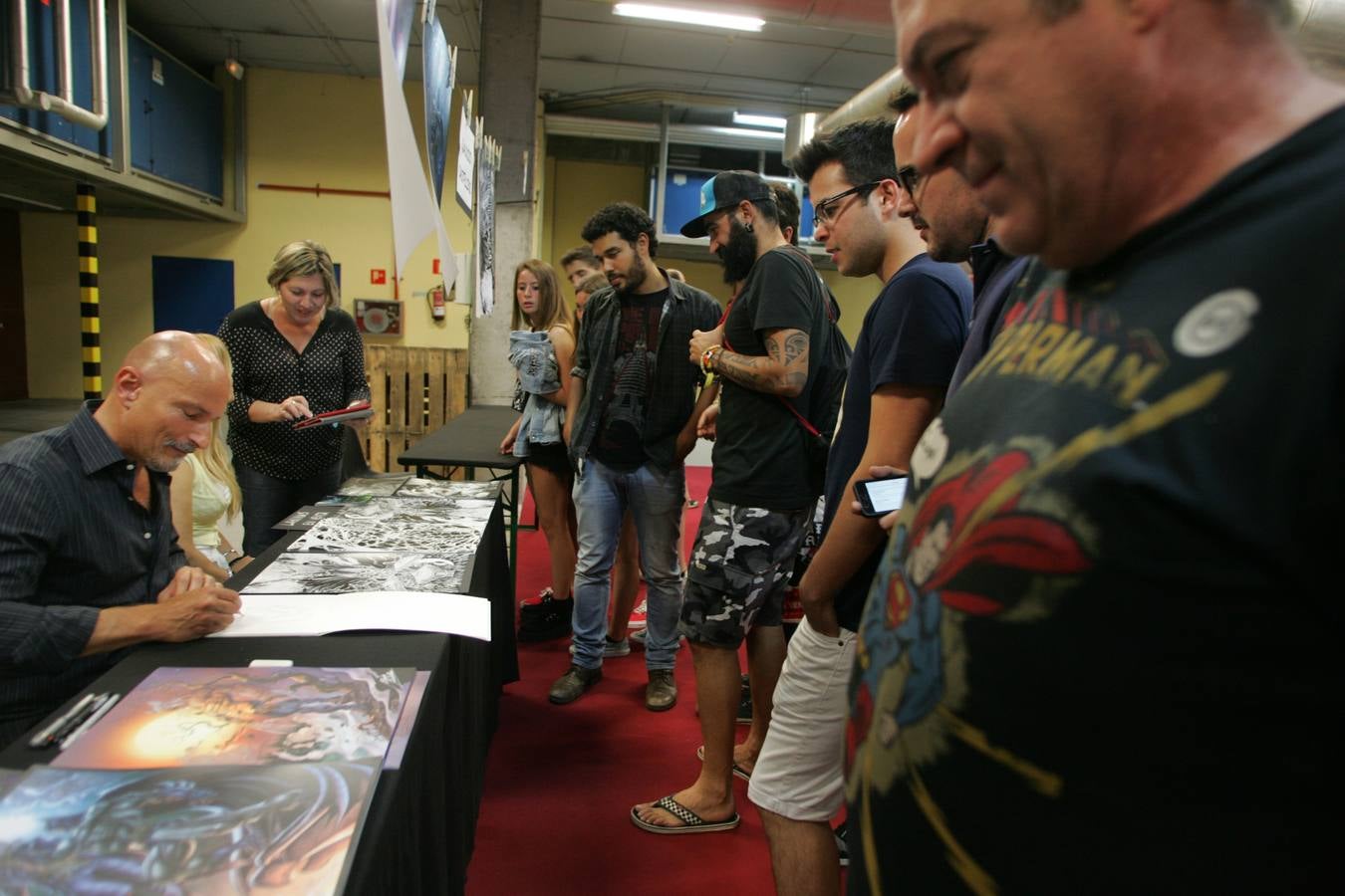 Metrópoli se convierte en la capital del cómic