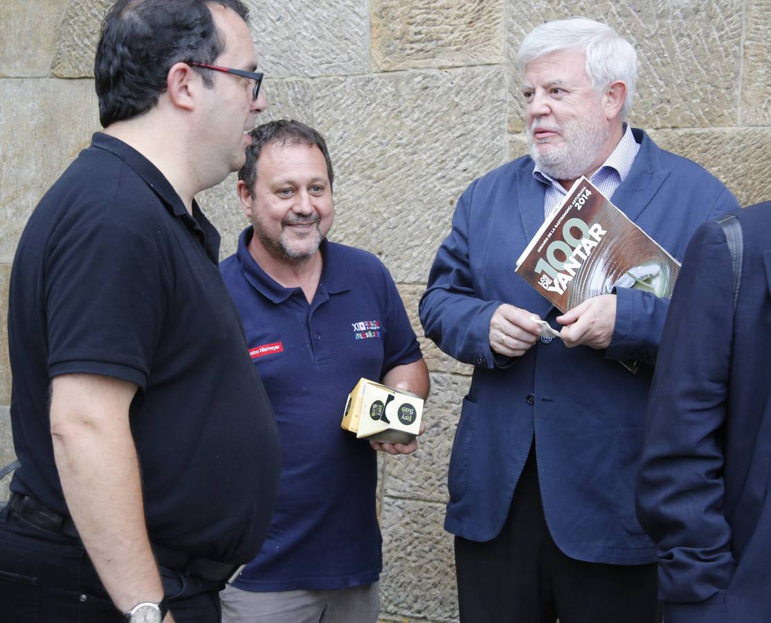 Los nuevos maestros Caldereta de Don Calixto reciben su premio