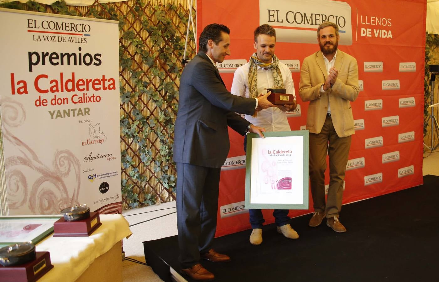 Los nuevos maestros Caldereta de Don Calixto reciben su premio