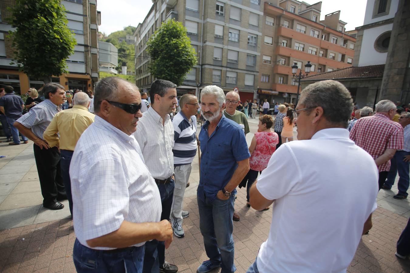 El mundo del fútbol despide a Saúl Lara