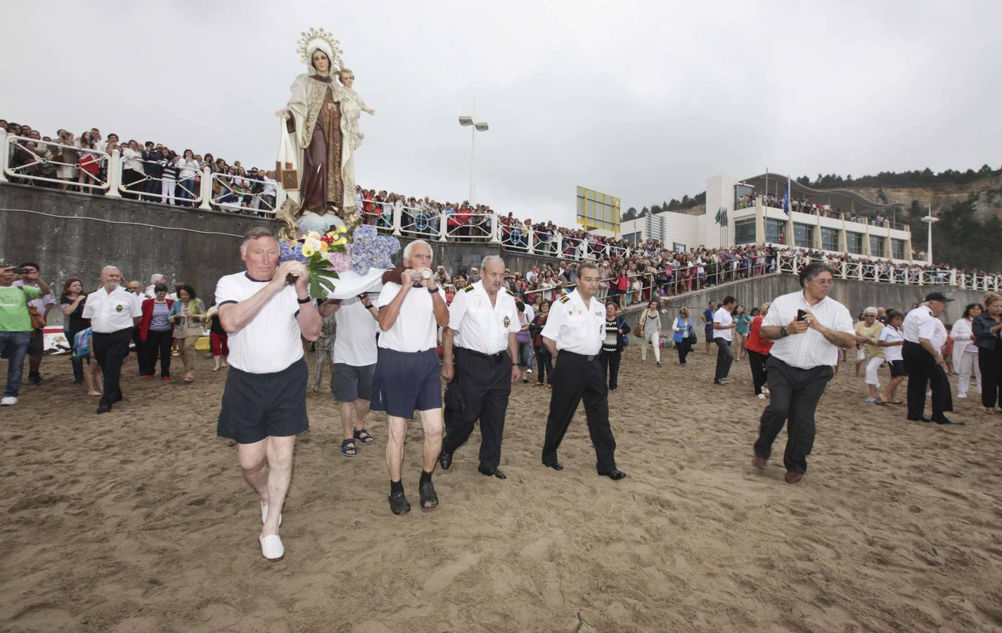 Salinas celebra el Día del Carmen