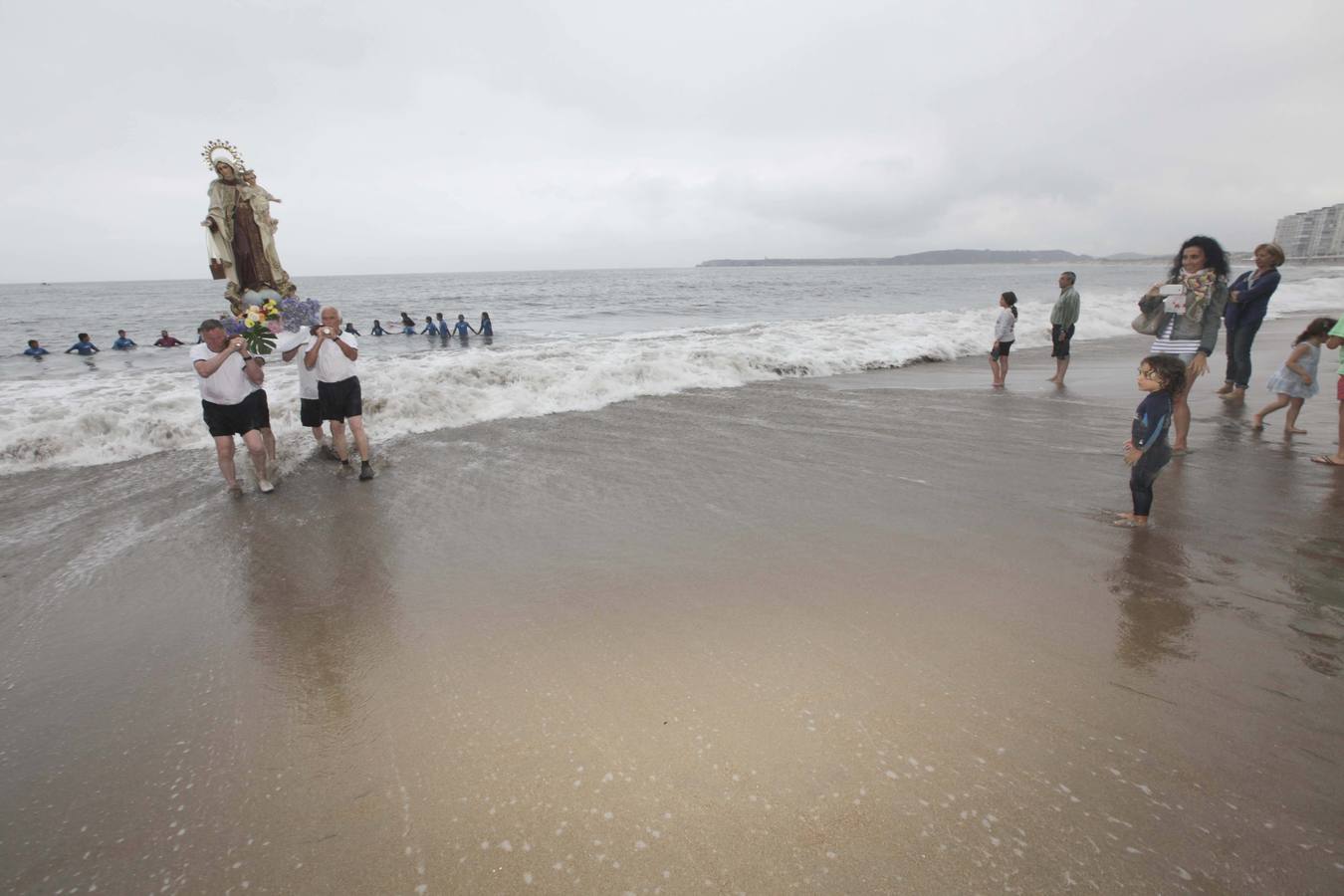 Salinas celebra el Día del Carmen