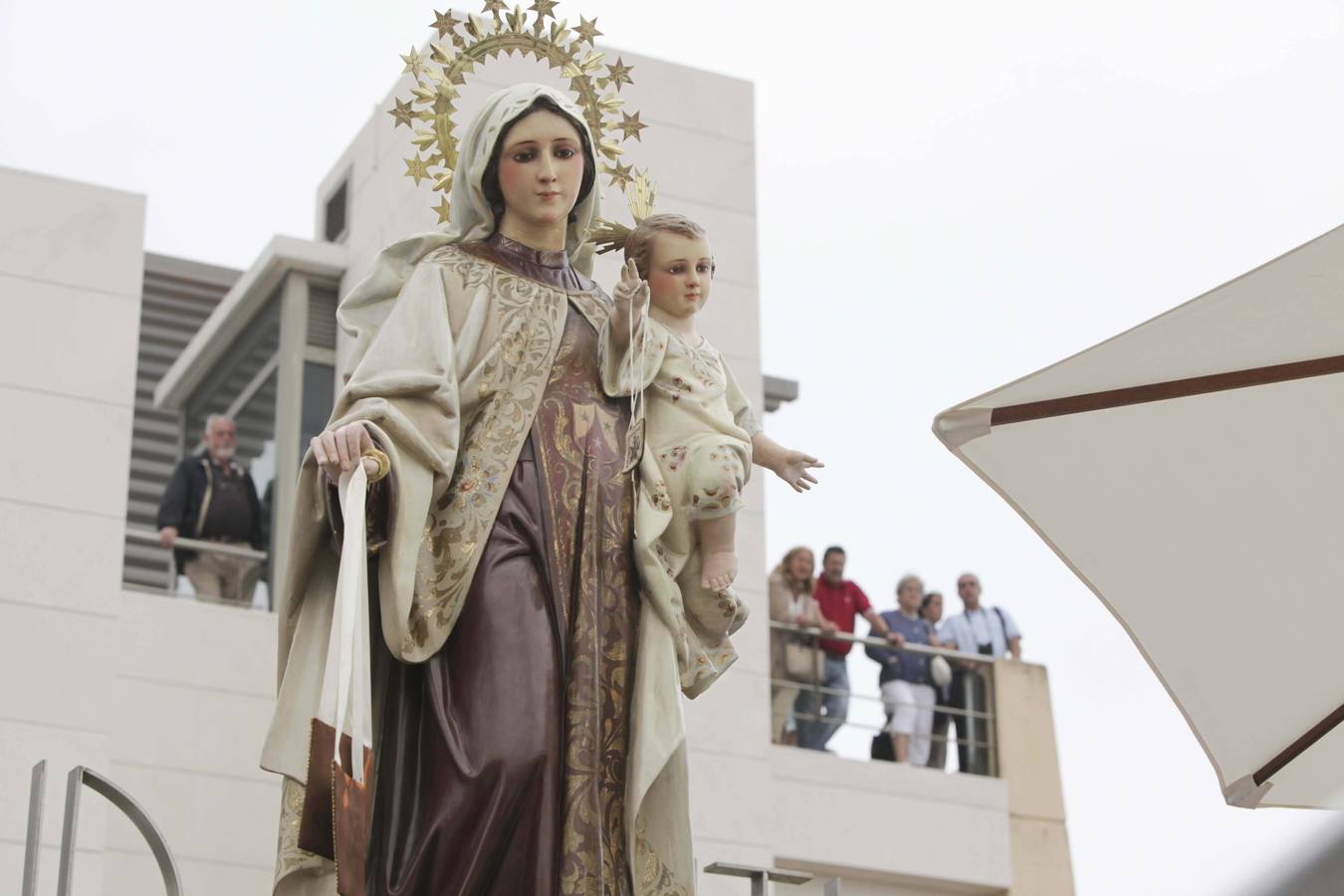 Salinas celebra el Día del Carmen