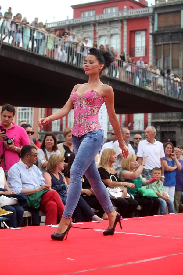 Desfile de moda y belleza, en Avilés