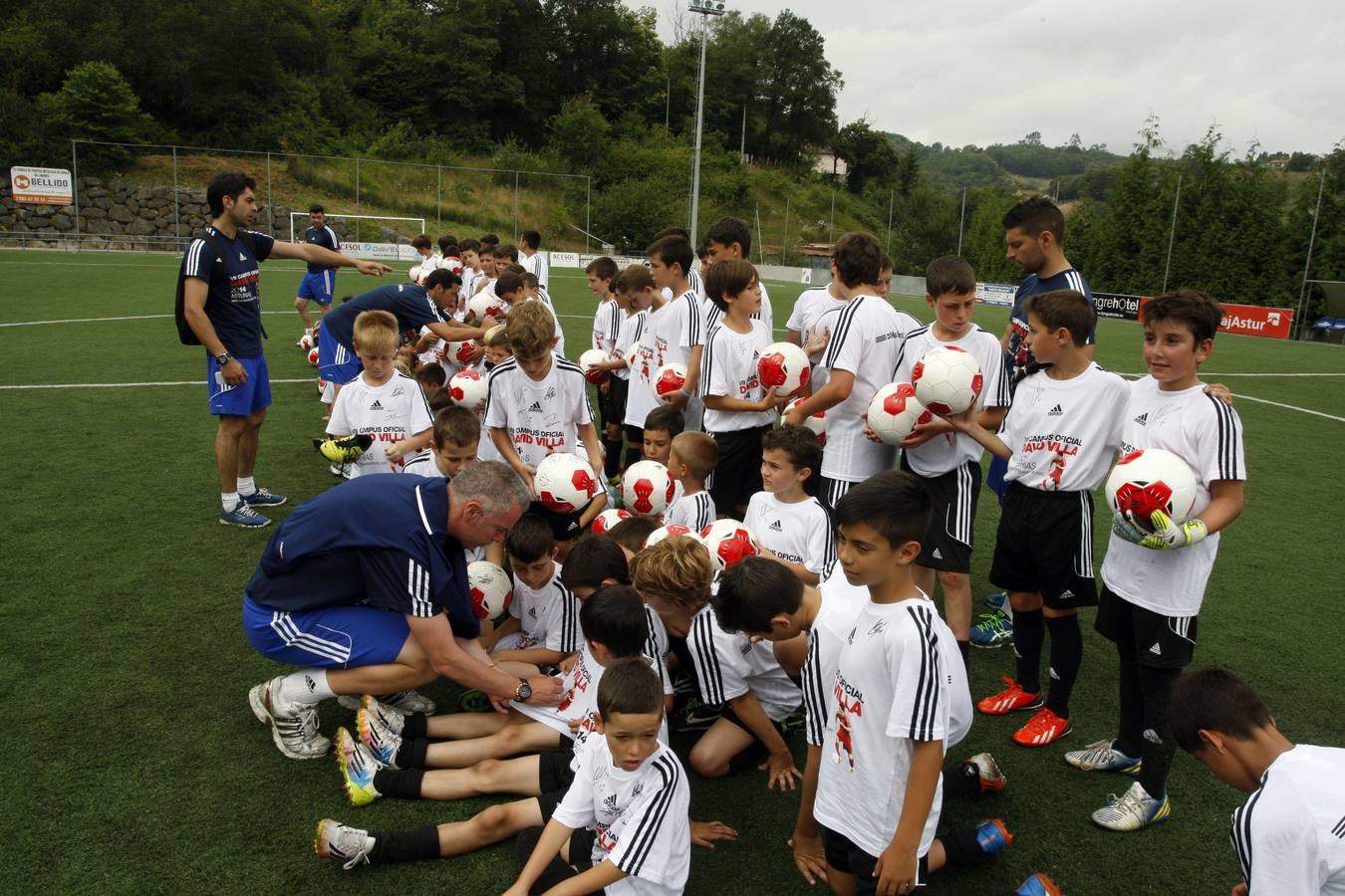 Villa clausura su campus de La Morgal