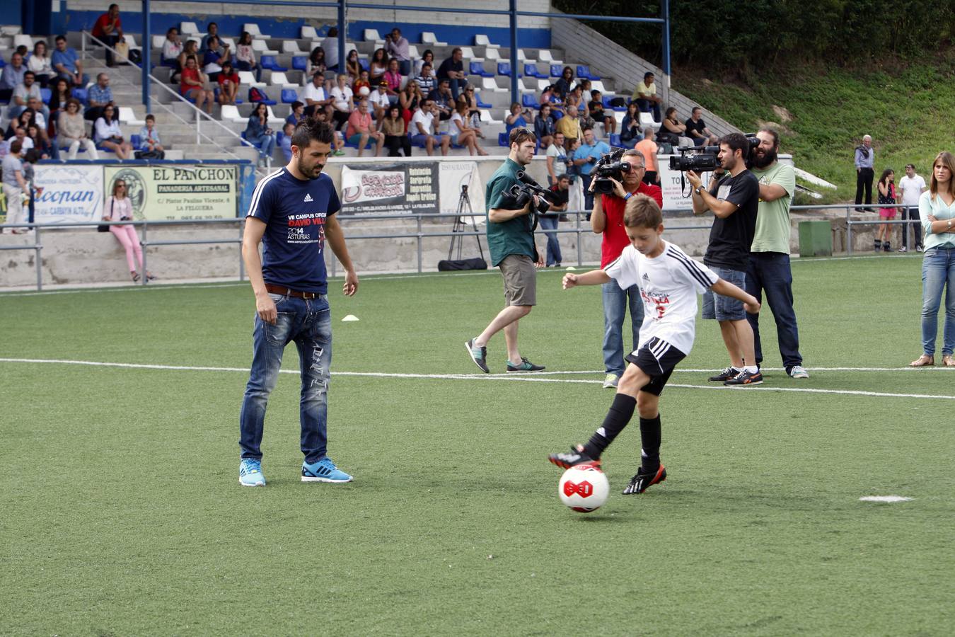 Villa clausura su campus de La Morgal