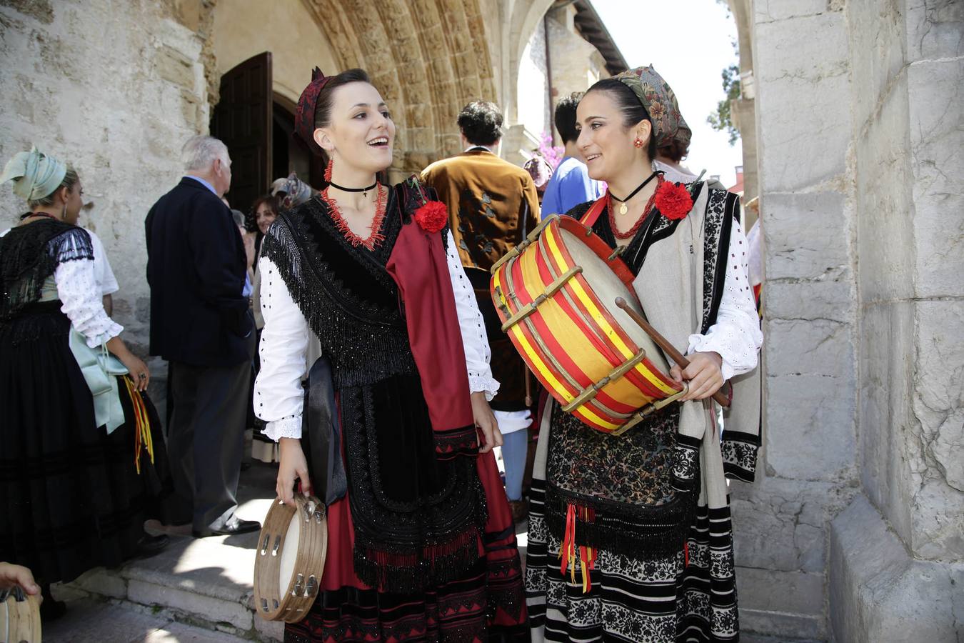 Llanes celebra el día grande de las fiestas de la Magdalena