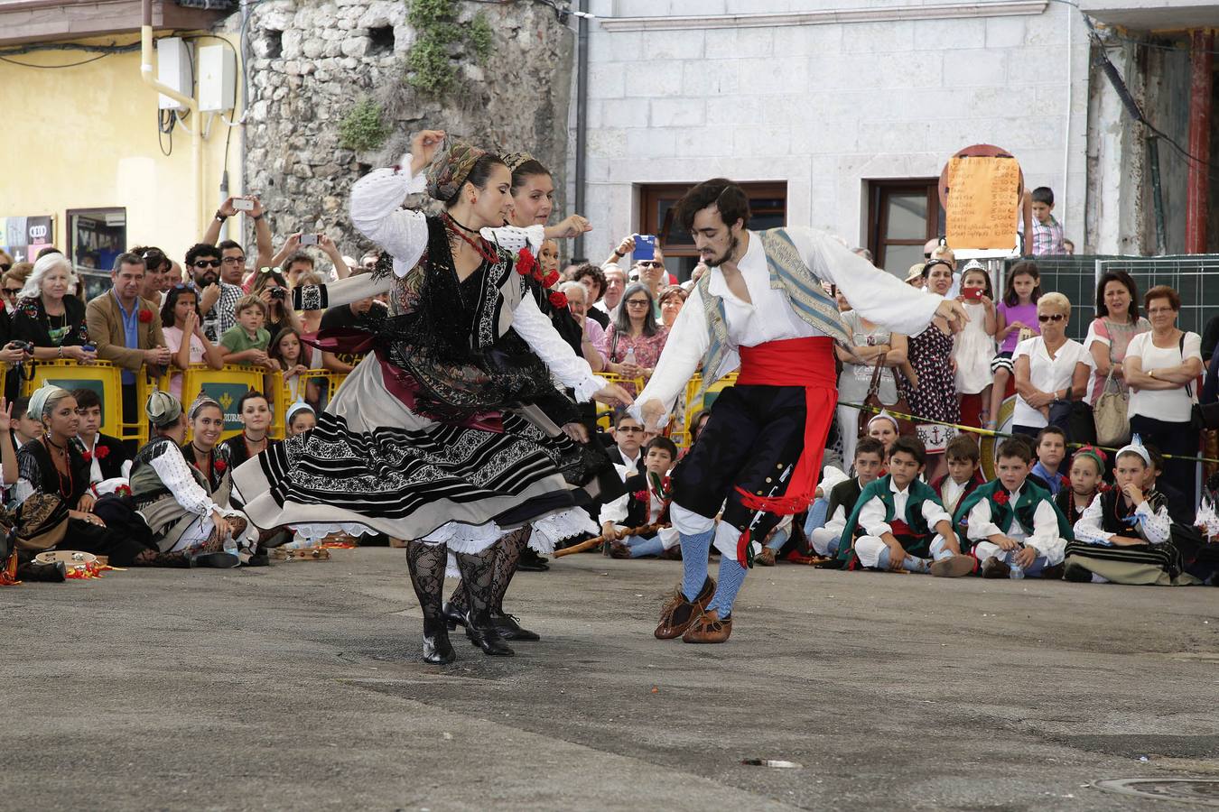 Llanes celebra el día grande de las fiestas de la Magdalena