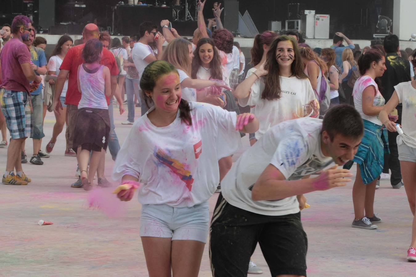 Las mejores fotos de la Holi party en Avilés