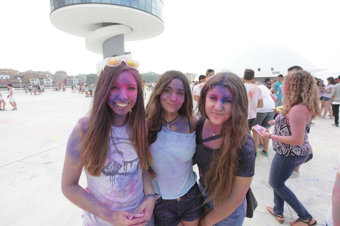 Las mejores fotos de la Holi party en Avilés