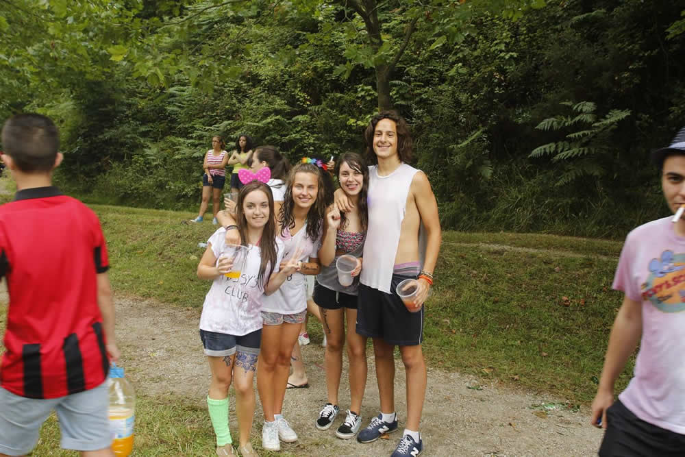 La jira de Santiago cierra las fiesta de Sama de Langreo