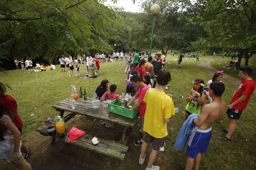 La jira de Santiago cierra las fiesta de Sama de Langreo