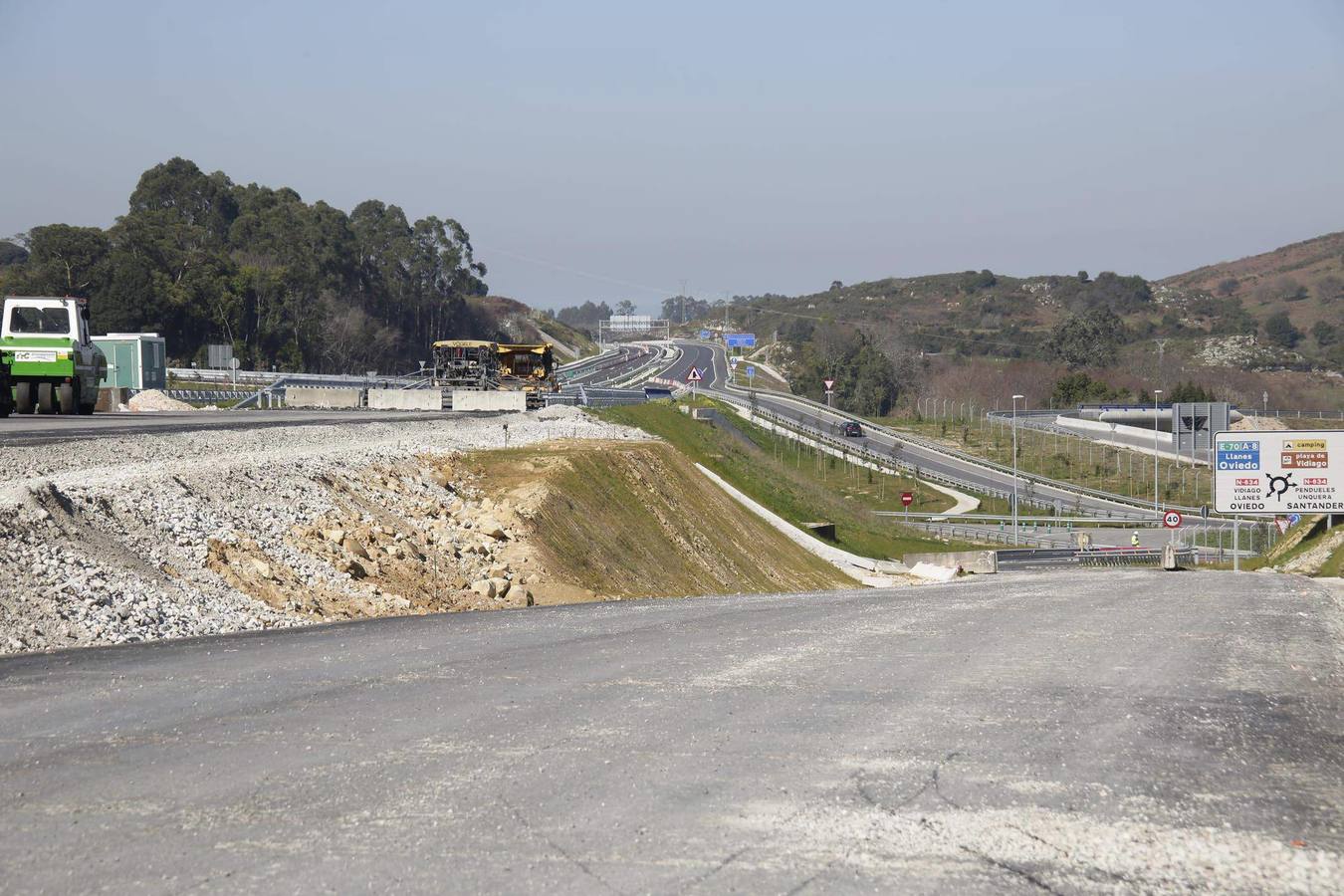 Así se construyó el tramo de la Autovía del Cantábrico, A-8, entre Pendueles y La Franca