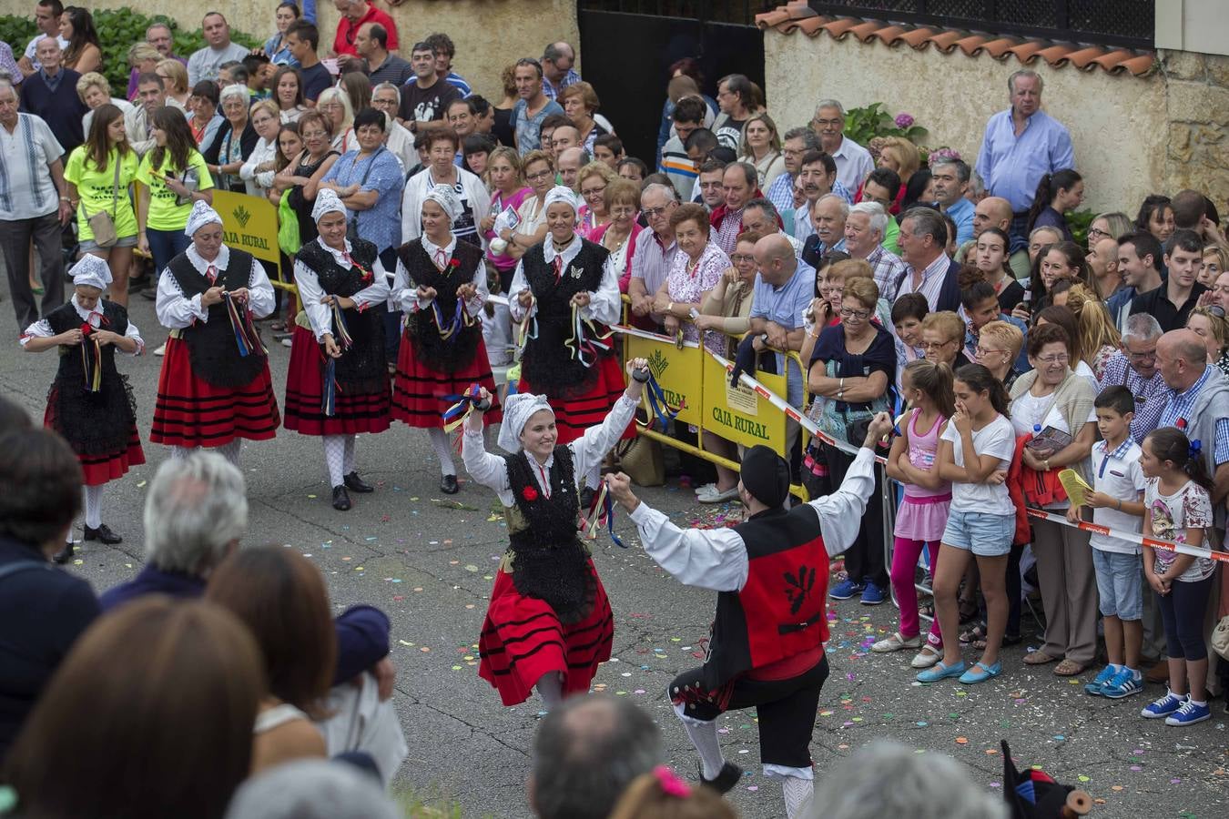 Multitudinario Concurso de Carrozas en Valdesoto