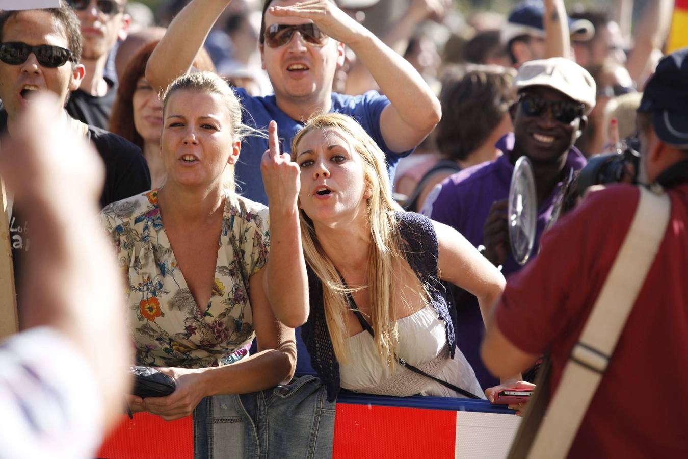 Manifestación antitaurina a las puertas de El Bibio