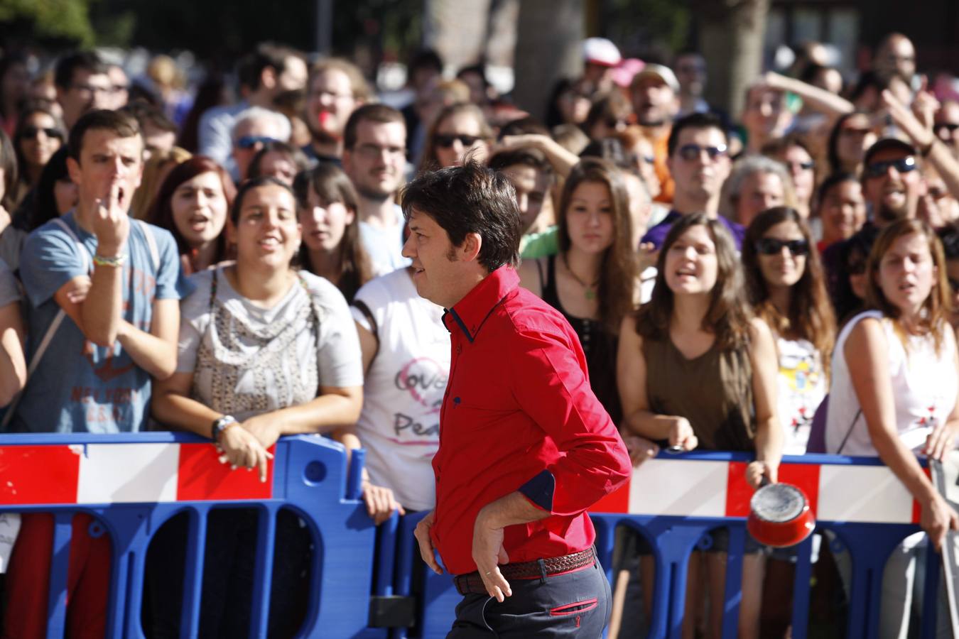 Manifestación antitaurina a las puertas de El Bibio