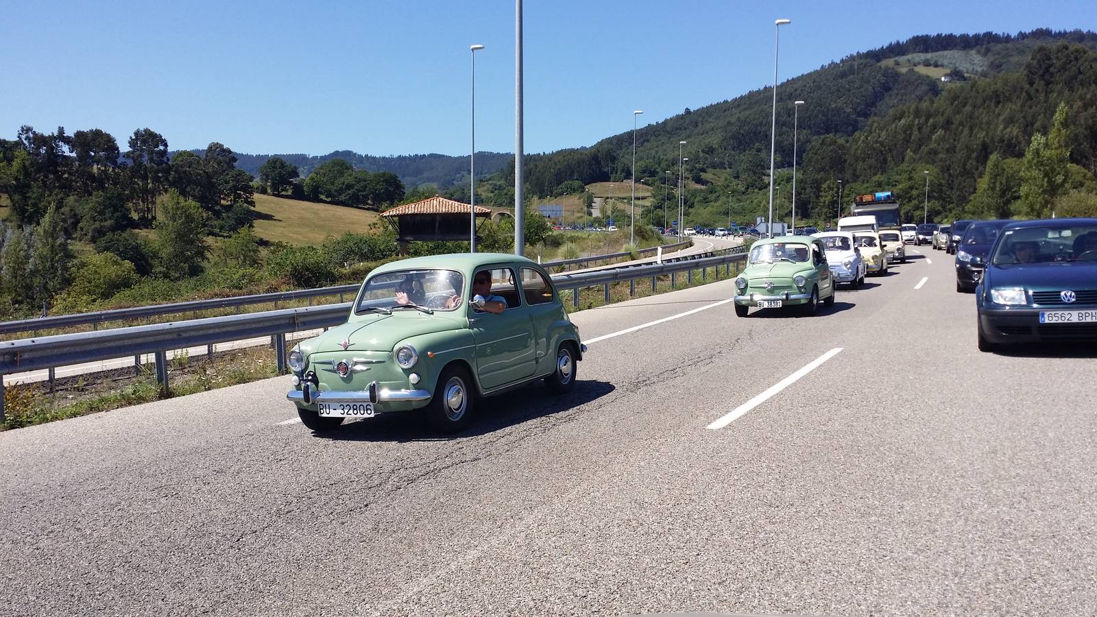 Colapso del tráfico en la Autovía del Cantábrico