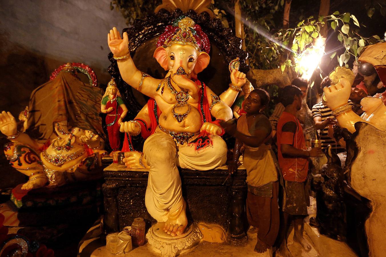 Honores para el dios Ganesha