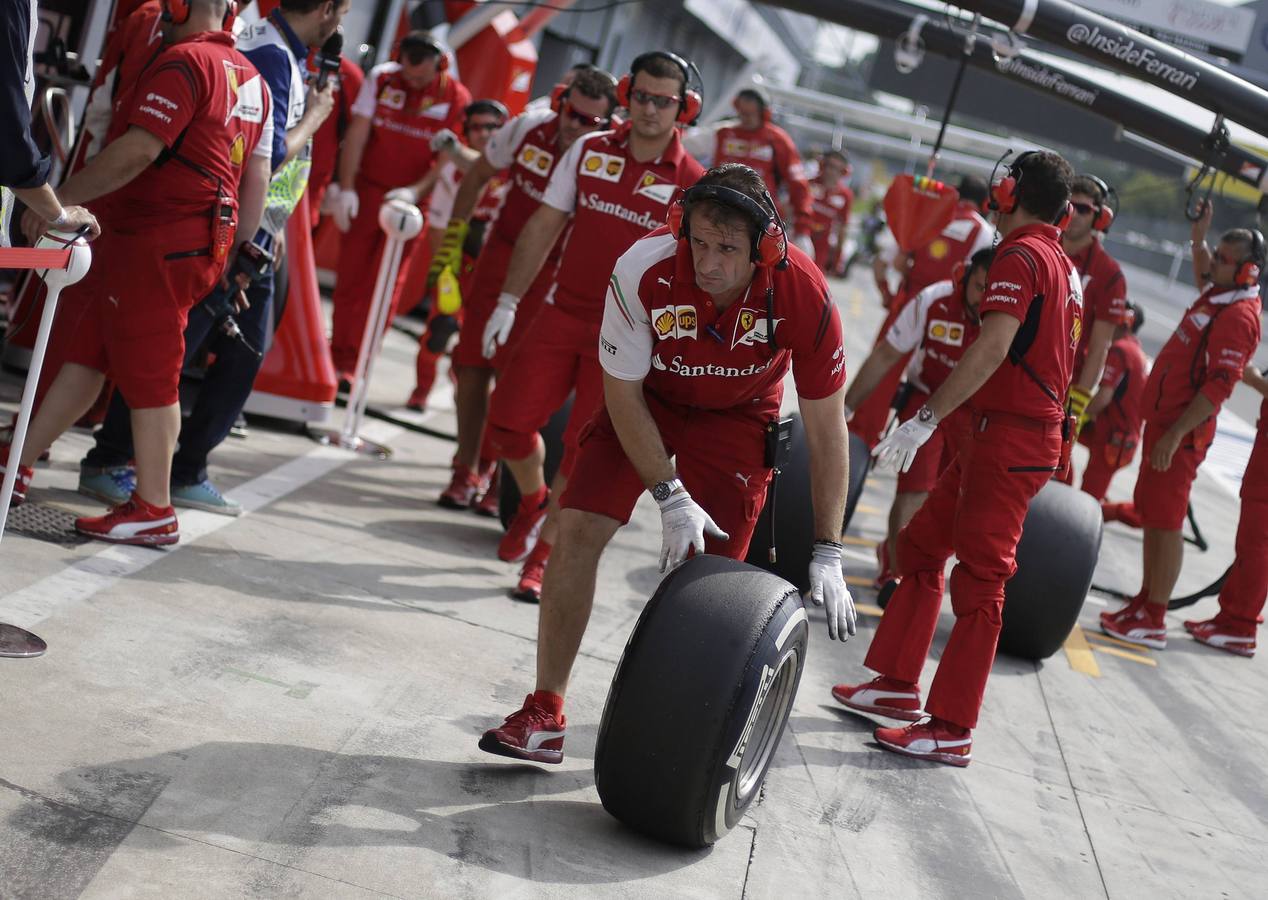 Las mejores imágenes de los entrenamientos libres de Monza