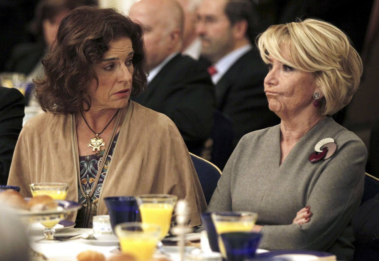 Ana Botella y Esperanza Aguirre asisten a un acto oficial en la capital de España.