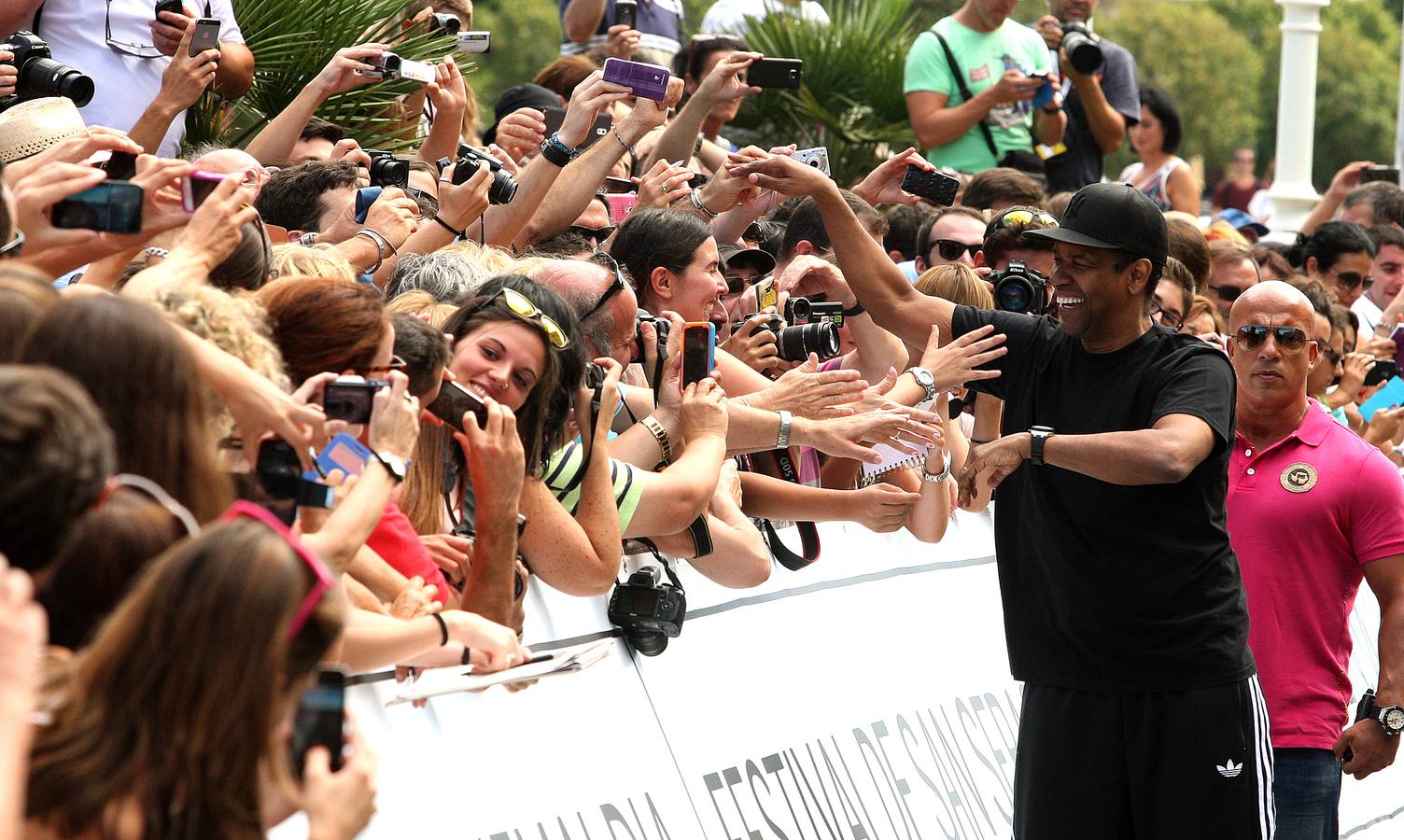 Denzel Washington derrocha simpatía en Donostia