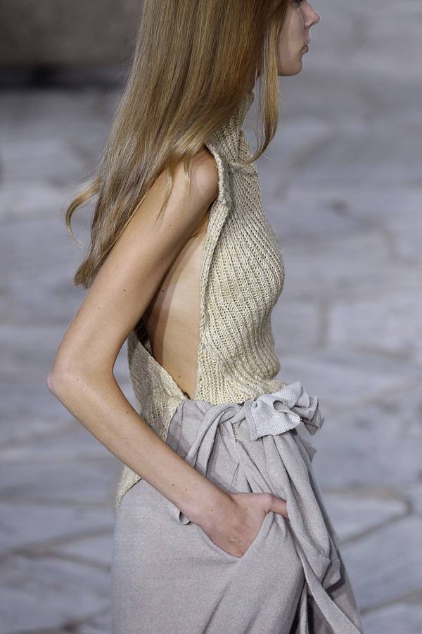 Vuelve a la pasarela la polémica de la delgadez extrema