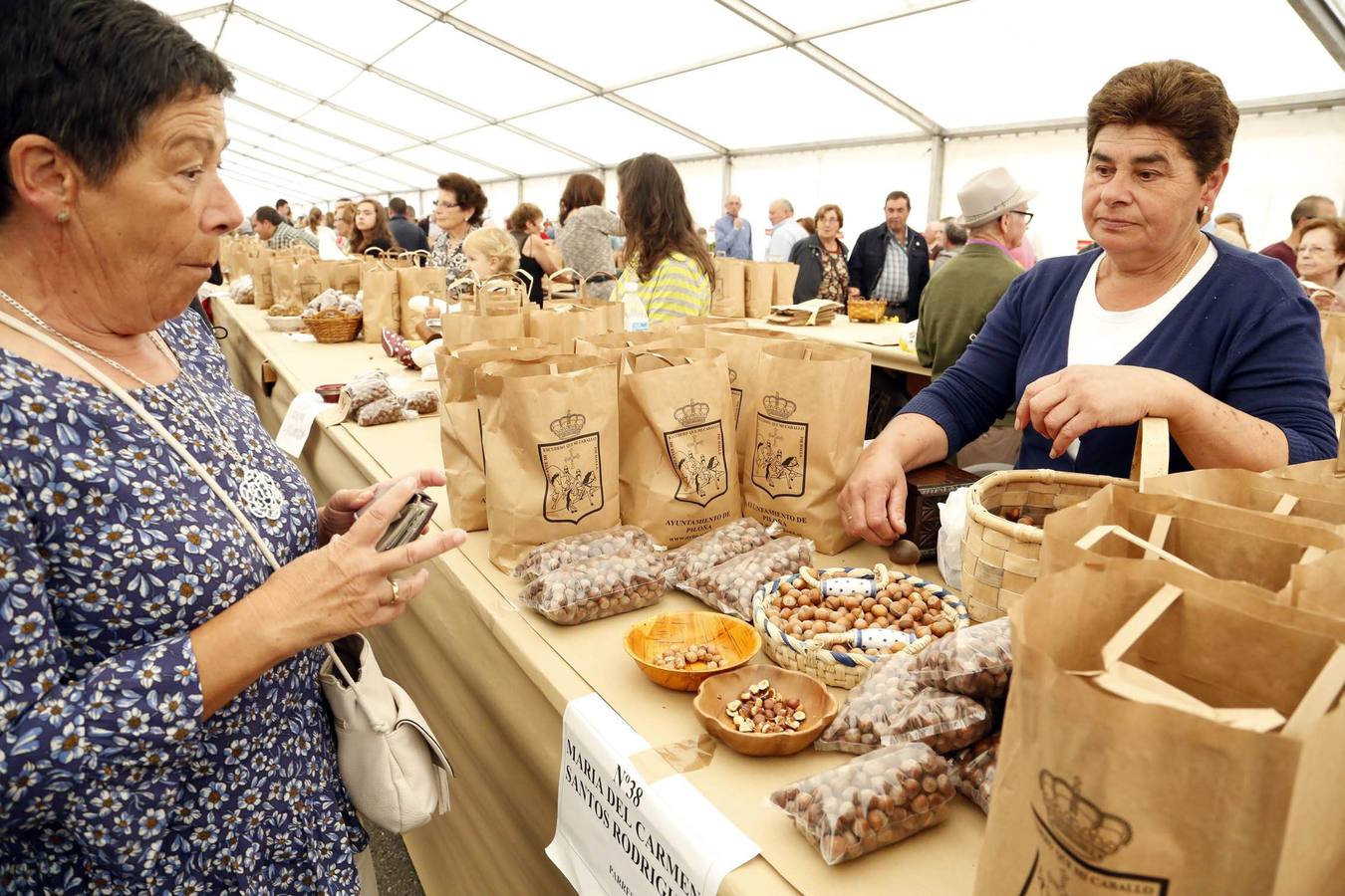 Infiesto celebra el festival de la avellana