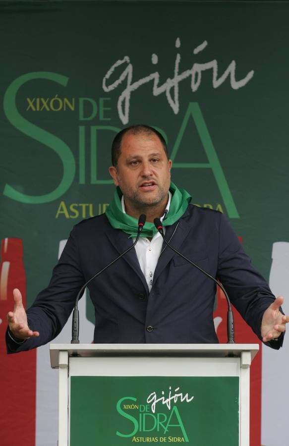 Presentación de Gijón de Sidra en el Museo del Pueblo de Asturias