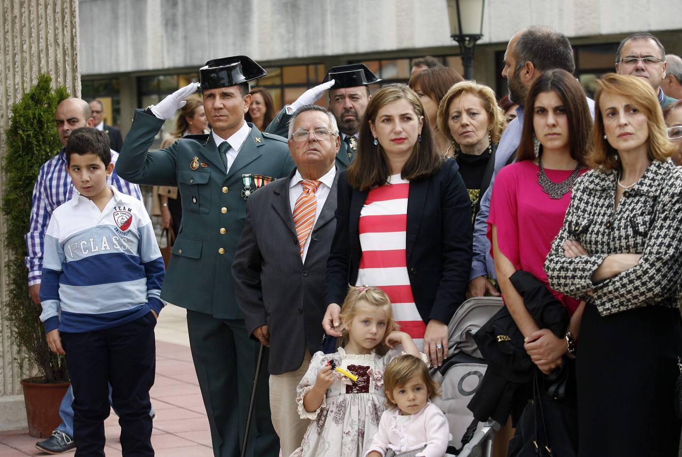 La Guardia Civil de Oviedo honra a la Virgen del Pilar