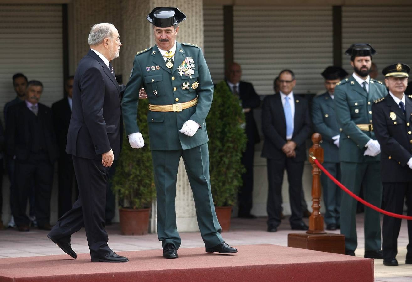 La Guardia Civil de Oviedo honra a la Virgen del Pilar