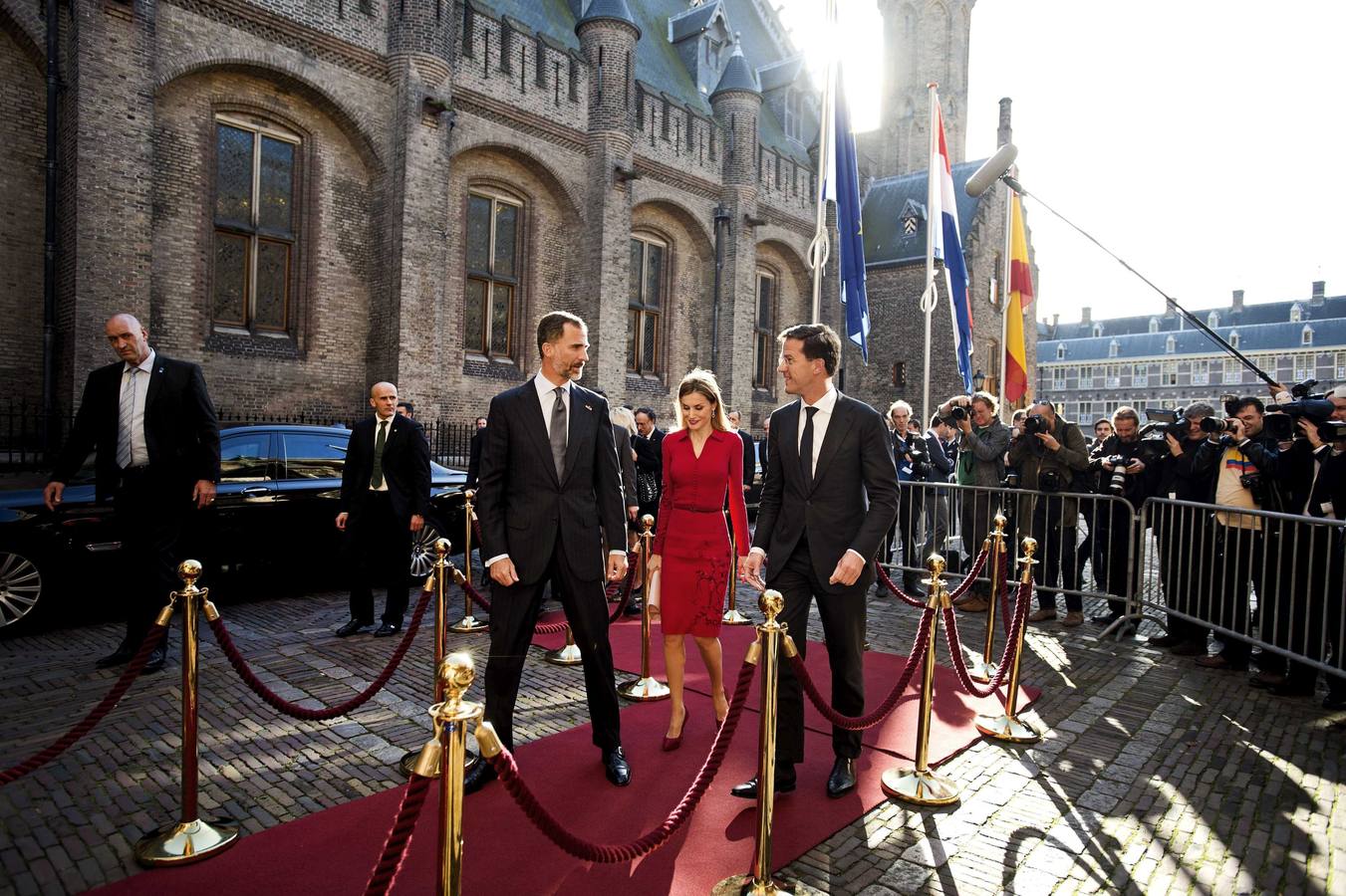 Duelo de estilo entre las Reinas Letizia y Máxima en la visita de los Reyes de España a Holanda