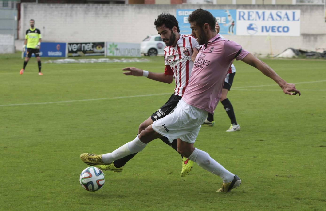 El Real Avilés pierde ante el Logroñés