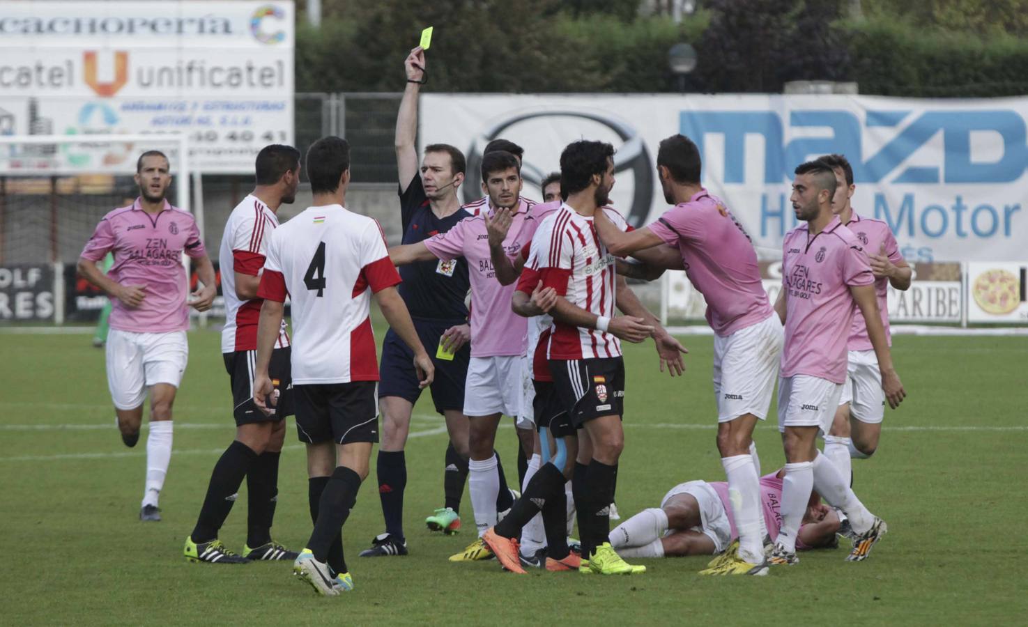 El Real Avilés pierde ante el Logroñés