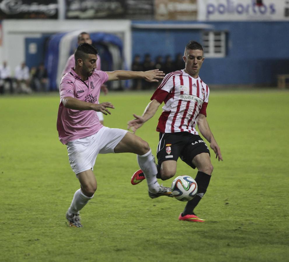 El Real Avilés pierde ante el Logroñés