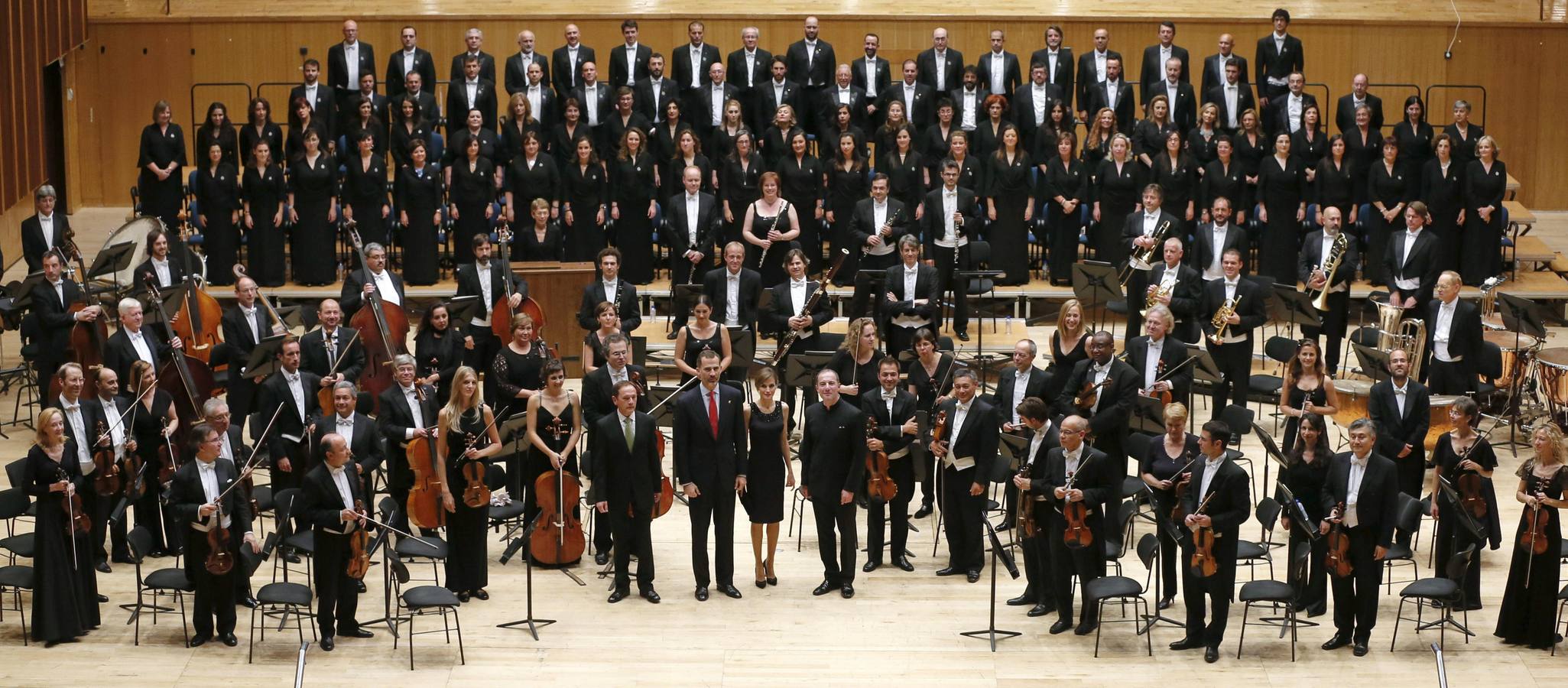 Los Reyes de España llegan a Oviedo para presidir los Premios Príncipe de Asturias