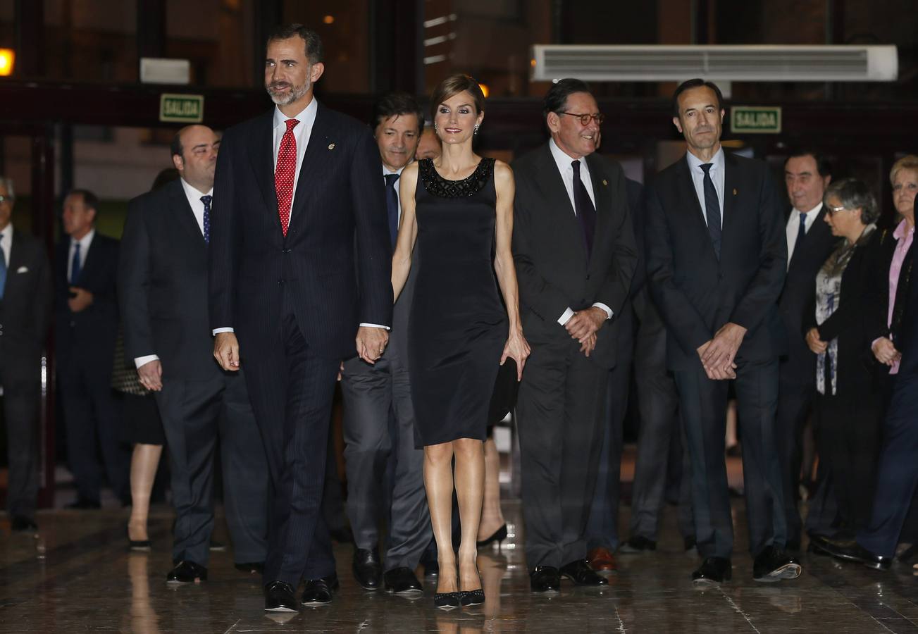 Los Reyes de España llegan a Oviedo para presidir los Premios Príncipe de Asturias
