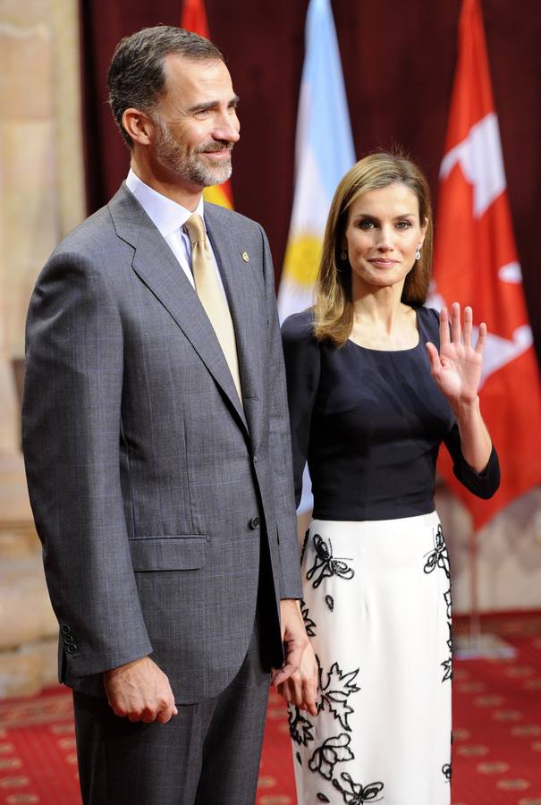 Los Reyes reciben en audiencia a los galardonados con los Premios Príncipe de Asturias 2014