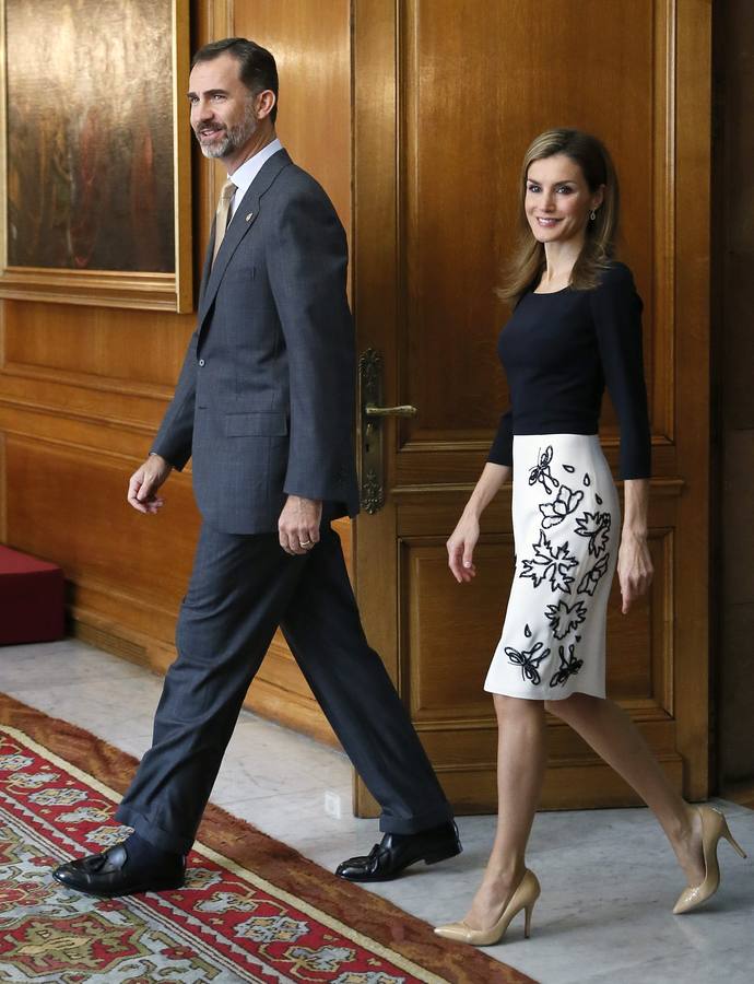 Los looks de la Reina Letizia en los Premios Príncipe de Asturias 2014